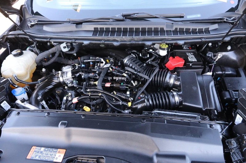 Ford Edge Vehicle Image 28