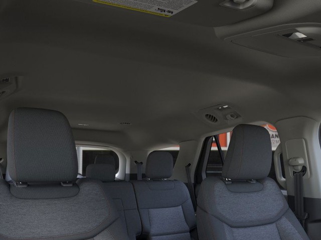 Ford Explorer Vehicle Image 22