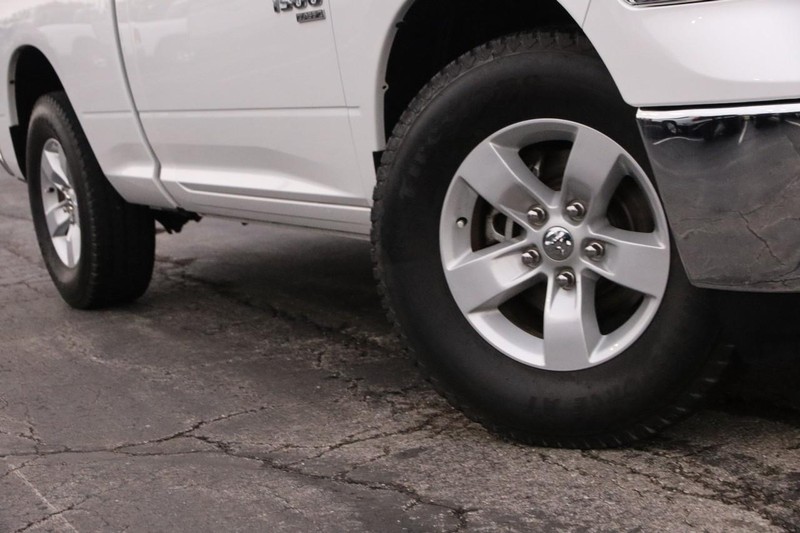 Ram 1500 Classic Vehicle Image 04