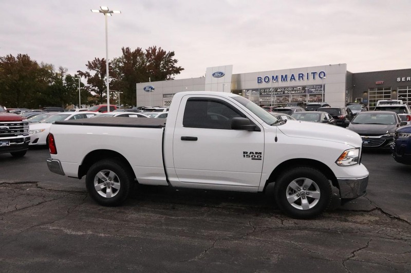 Ram 1500 Classic Vehicle Image 06