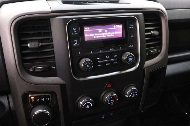 Ram 1500 Classic Vehicle Image 13