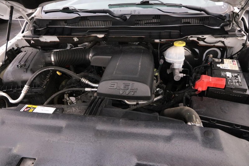 Ram 1500 Classic Vehicle Image 18