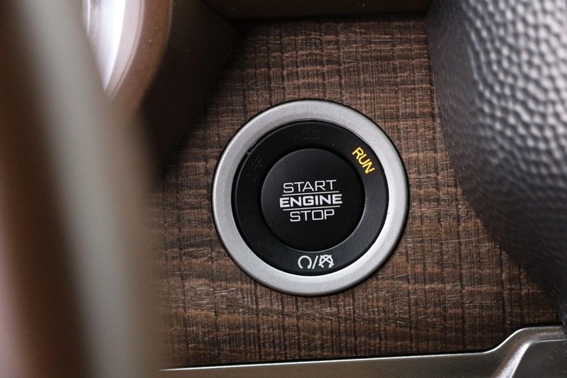 Ram 1500 Vehicle Image 15