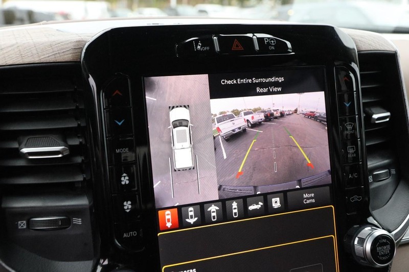 Ram 1500 Vehicle Image 18