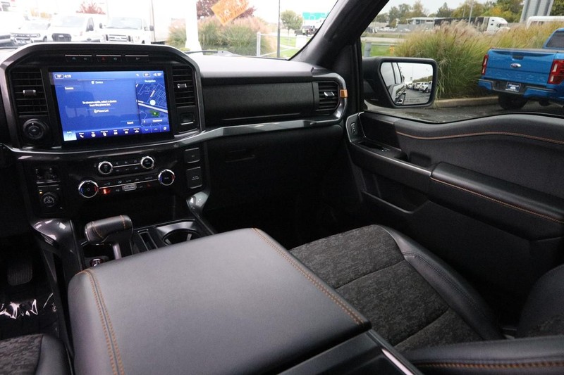 Ford F-150 Vehicle Image 24