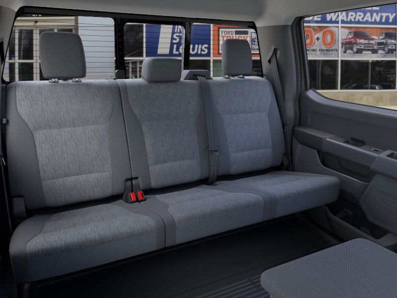 Ford Super Duty F-250 SRW Vehicle Image 11