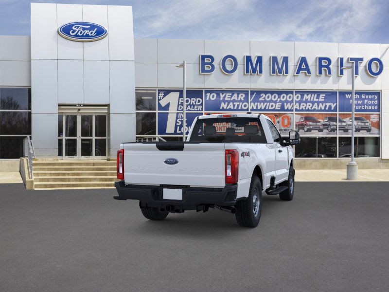 Ford Super Duty F-350 SRW Vehicle Image 08