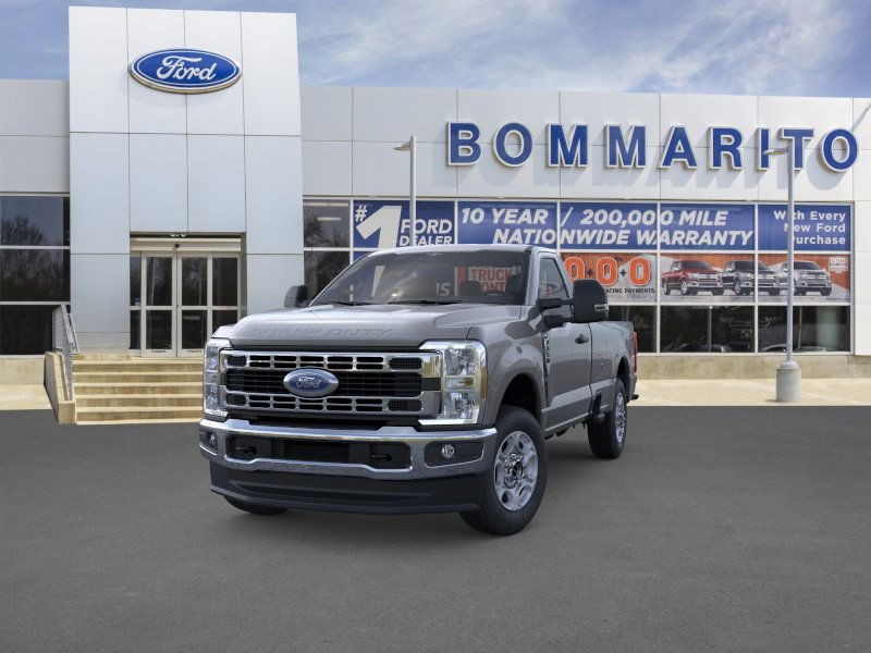 Ford Super Duty F-350 SRW Vehicle Image 02