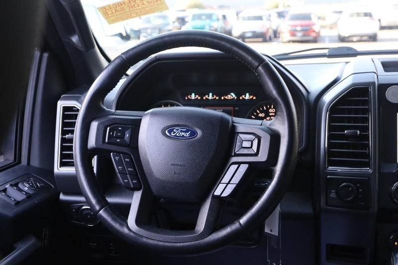 Ford F-150 Vehicle Full-screen Gallery Image 20
