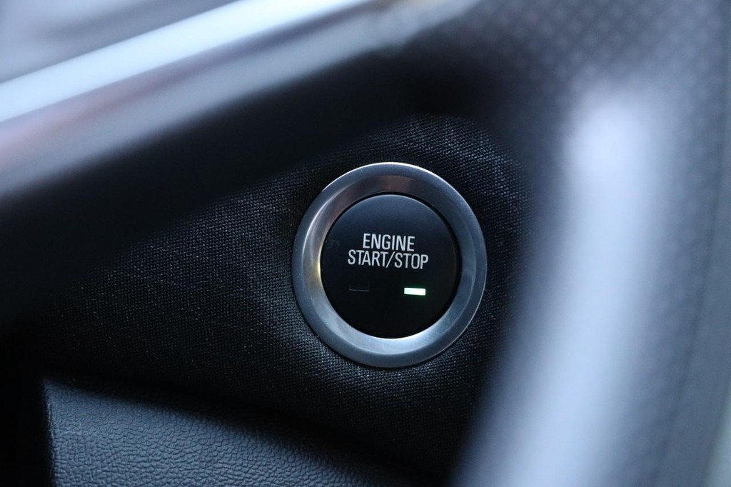 Chevrolet Malibu Vehicle Image 14