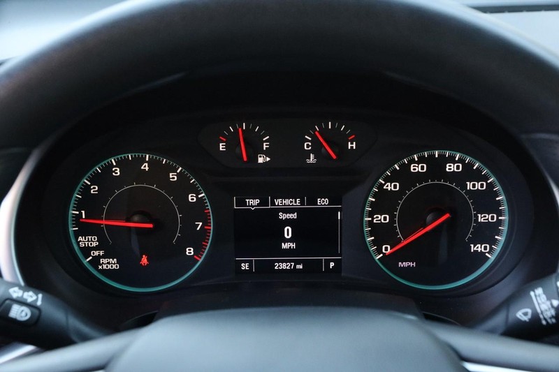 Chevrolet Malibu Vehicle Full-screen Gallery Image 13