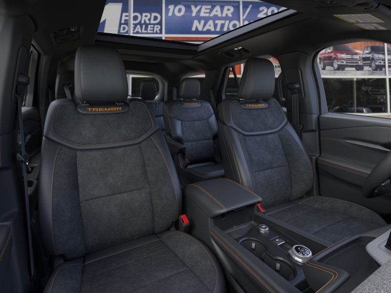 Ford Explorer Vehicle Image 10