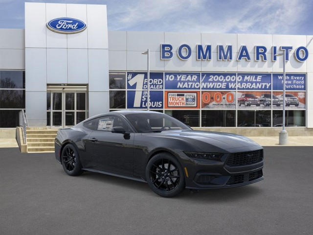 Ford Mustang Vehicle Image 07