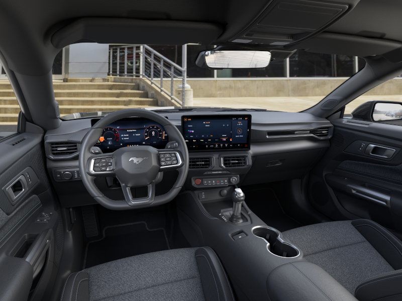 Ford Mustang Vehicle Full-screen Gallery Image 9