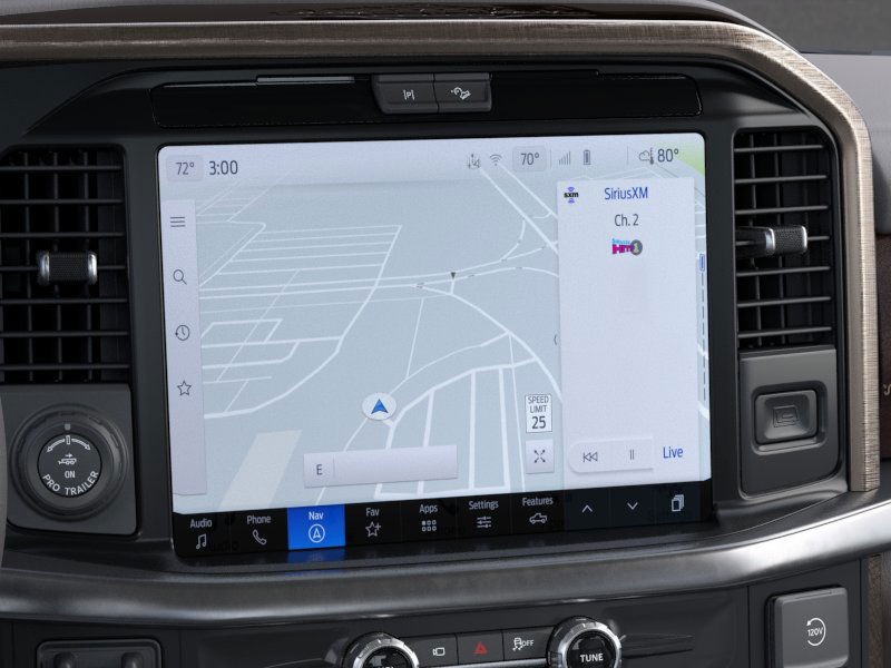 Ford F-150 Vehicle Full-screen Gallery Image 14