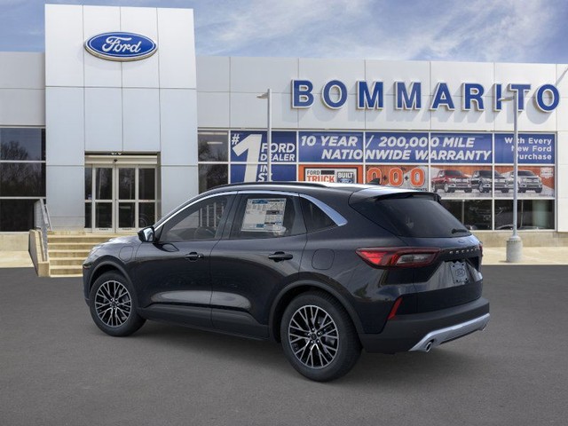 Ford Escape Vehicle Image 04