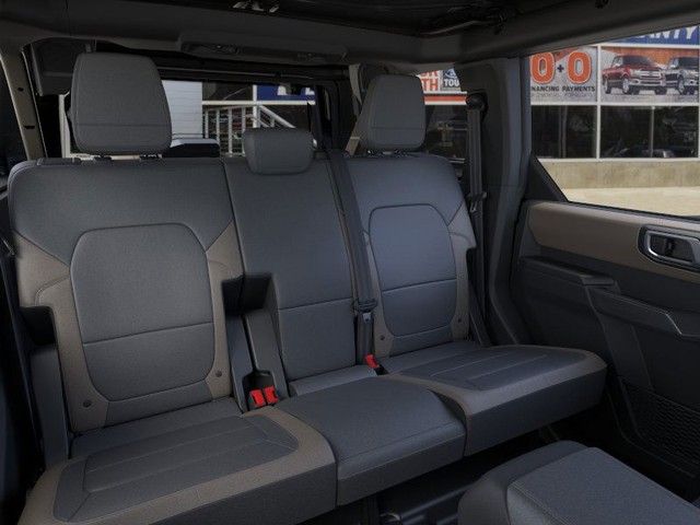 Ford Bronco Vehicle Image 11
