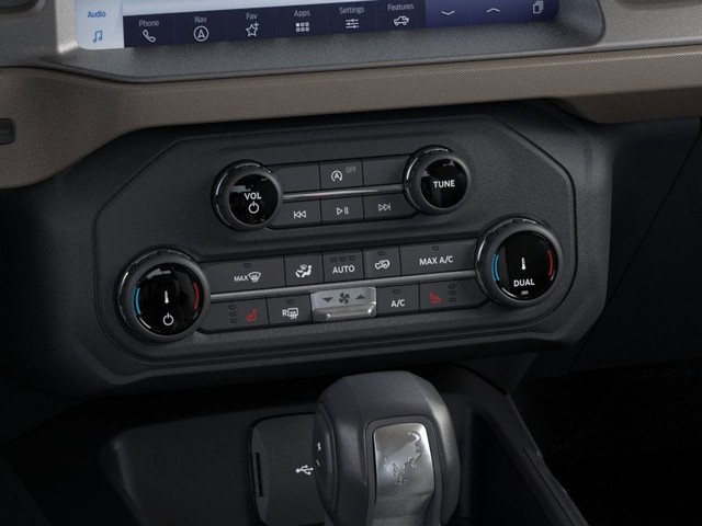 Ford Bronco Vehicle Image 16