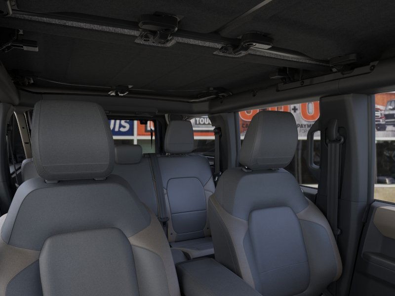 Ford Bronco Vehicle Image 12