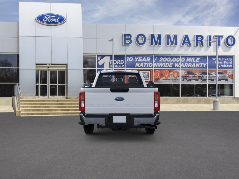 Ford Super Duty F-250 SRW Vehicle Image 05