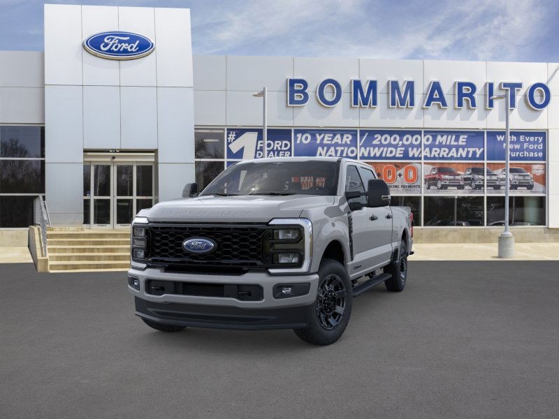 Ford Super Duty F-250 SRW Vehicle Image 02