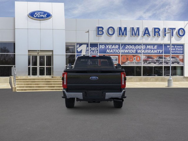 Ford Super Duty F-250 SRW Vehicle Image 05