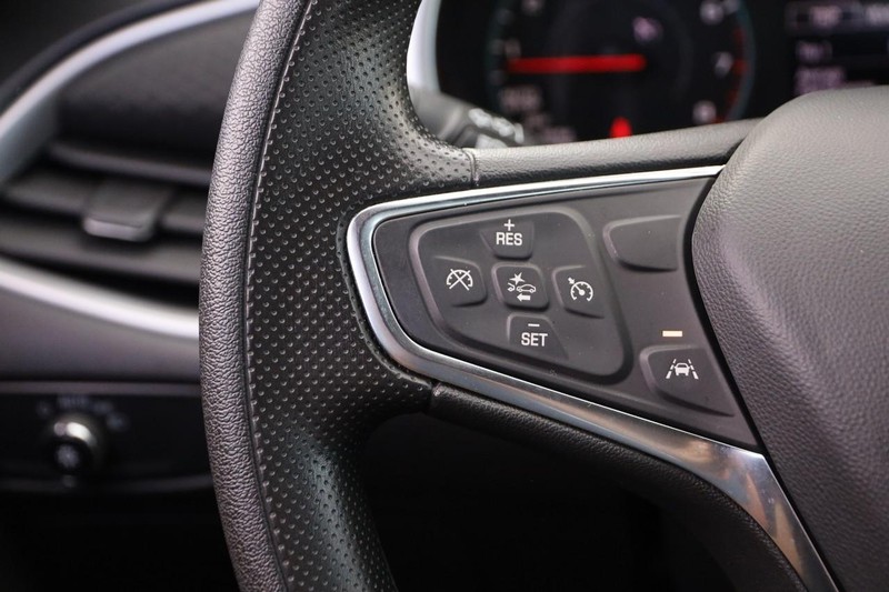 Chevrolet Malibu Vehicle Full-screen Gallery Image 11