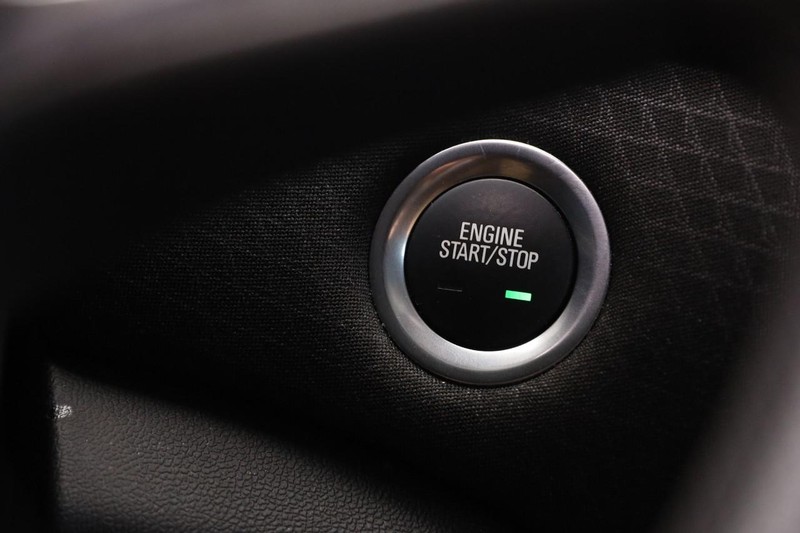 Chevrolet Malibu Vehicle Full-screen Gallery Image 14