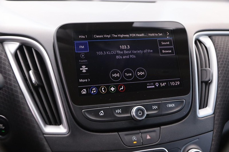 Chevrolet Malibu Vehicle Full-screen Gallery Image 15