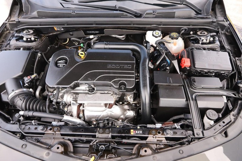 Chevrolet Malibu Vehicle Full-screen Gallery Image 25