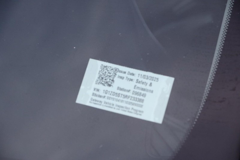 Chevrolet Malibu Vehicle Full-screen Gallery Image 27