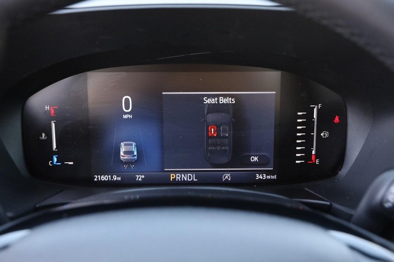 Ford Escape Vehicle Full-screen Gallery Image 13