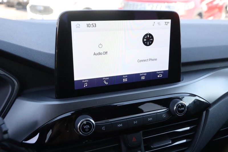 Ford Escape Vehicle Full-screen Gallery Image 15