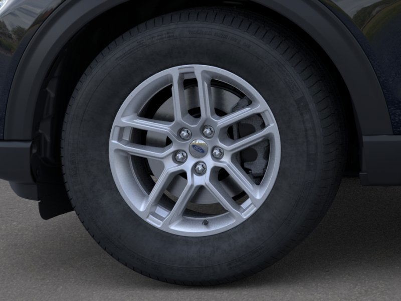 Ford Explorer Vehicle Image 19