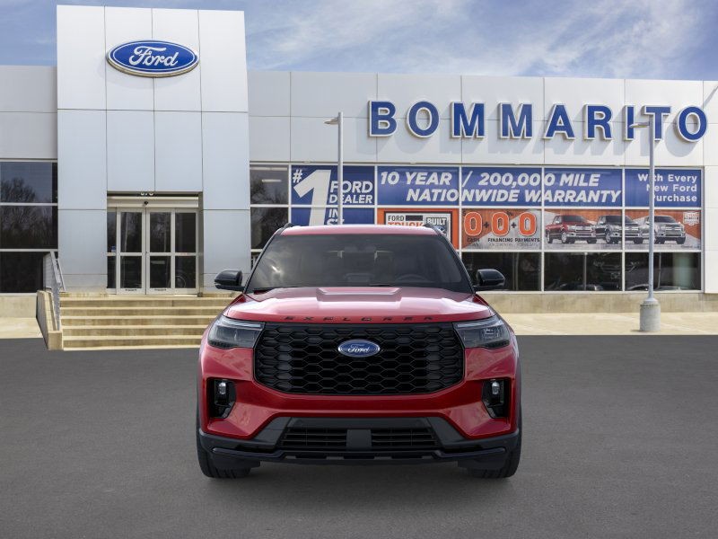 Ford Explorer Vehicle Full-screen Gallery Image 6