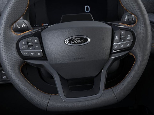 Ford Explorer Vehicle Image 12