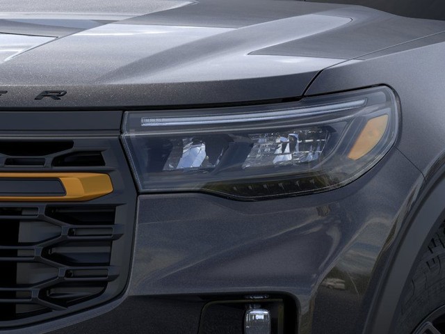 Ford Explorer Vehicle Image 18