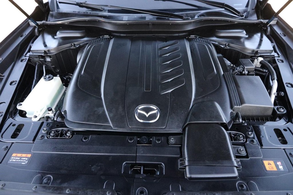 Mazda CX-90 Vehicle Image 29