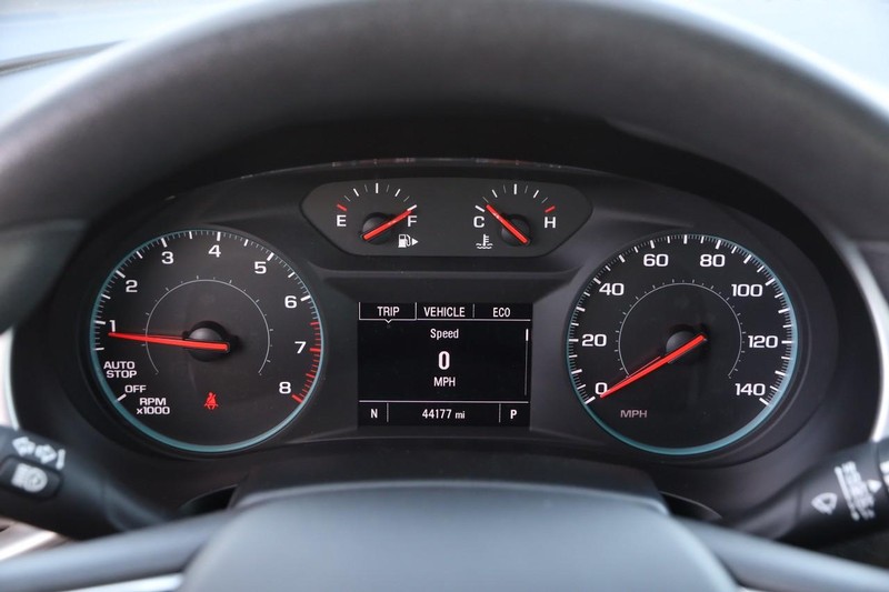 Chevrolet Malibu Vehicle Full-screen Gallery Image 14