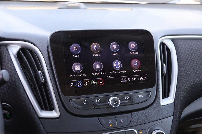 Chevrolet Malibu Vehicle Full-screen Gallery Image 17