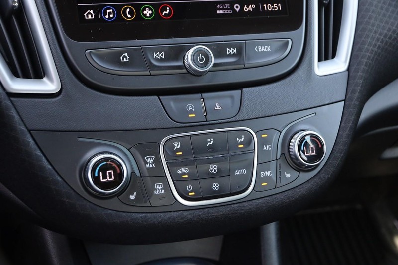 Chevrolet Malibu Vehicle Full-screen Gallery Image 19