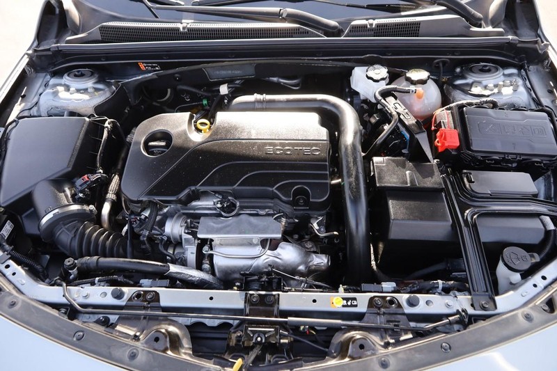 Chevrolet Malibu Vehicle Full-screen Gallery Image 26