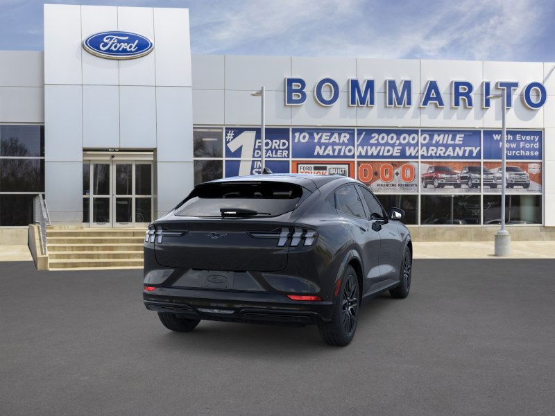 Ford Mustang Mach-E Vehicle Full-screen Gallery Image 8