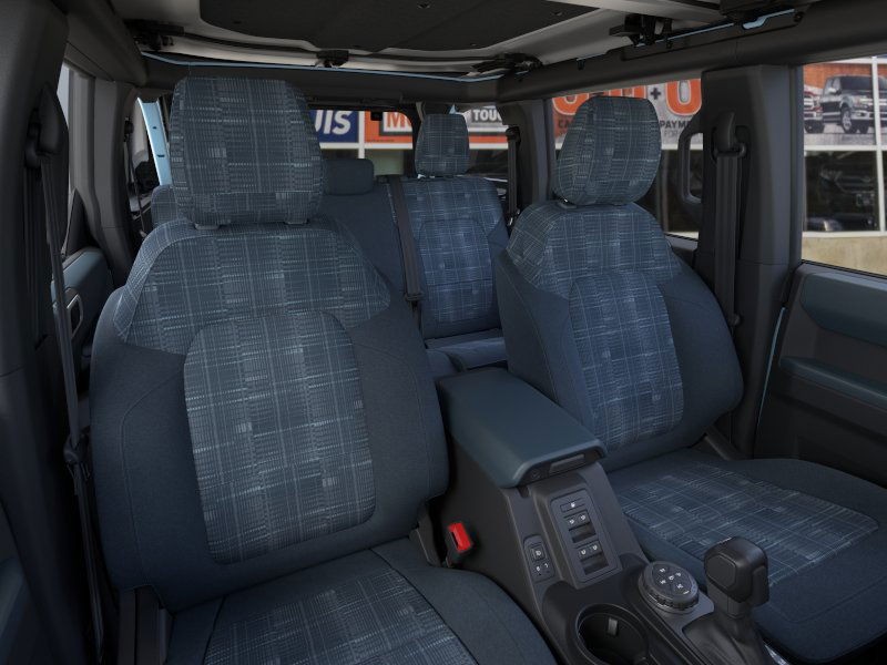 Ford Bronco Vehicle Image 10