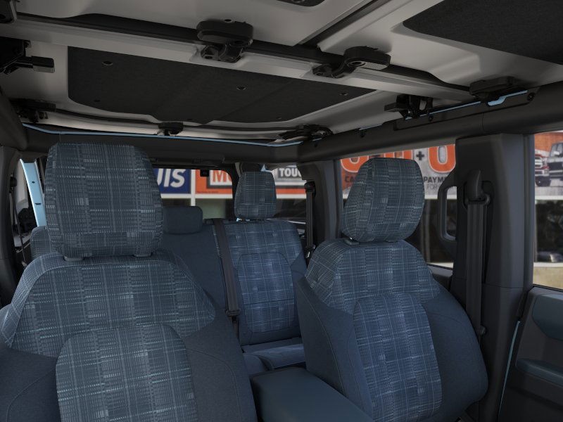 Ford Bronco Vehicle Image 12