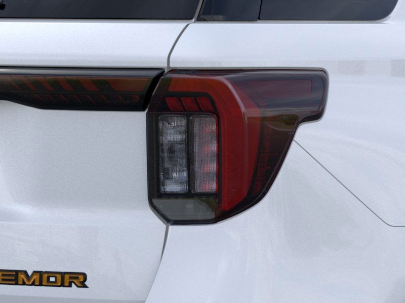 Ford Explorer Vehicle Image 21