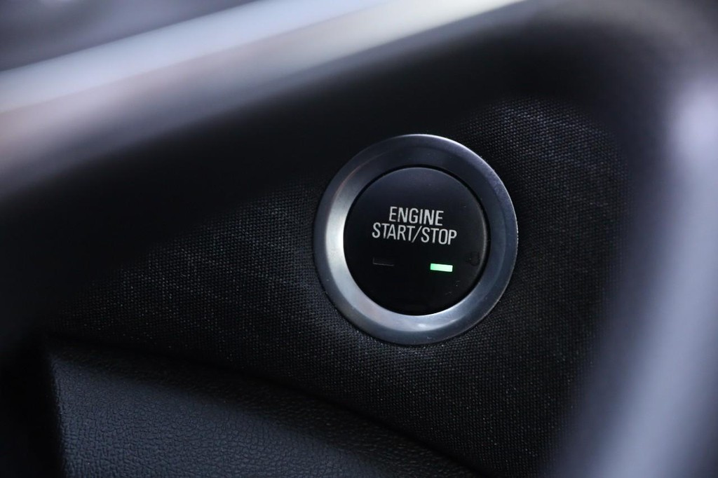 Chevrolet Malibu Vehicle Image 14