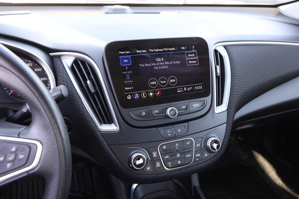 Chevrolet Malibu Vehicle Image 15