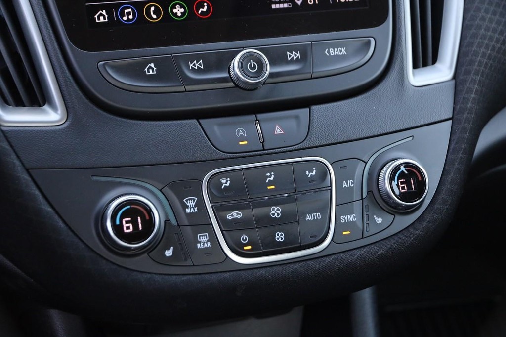 Chevrolet Malibu Vehicle Image 17