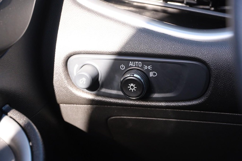 Chevrolet Malibu Vehicle Image 18